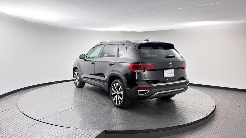 2023 VOLKSWAGEN TAOS SE photo 5