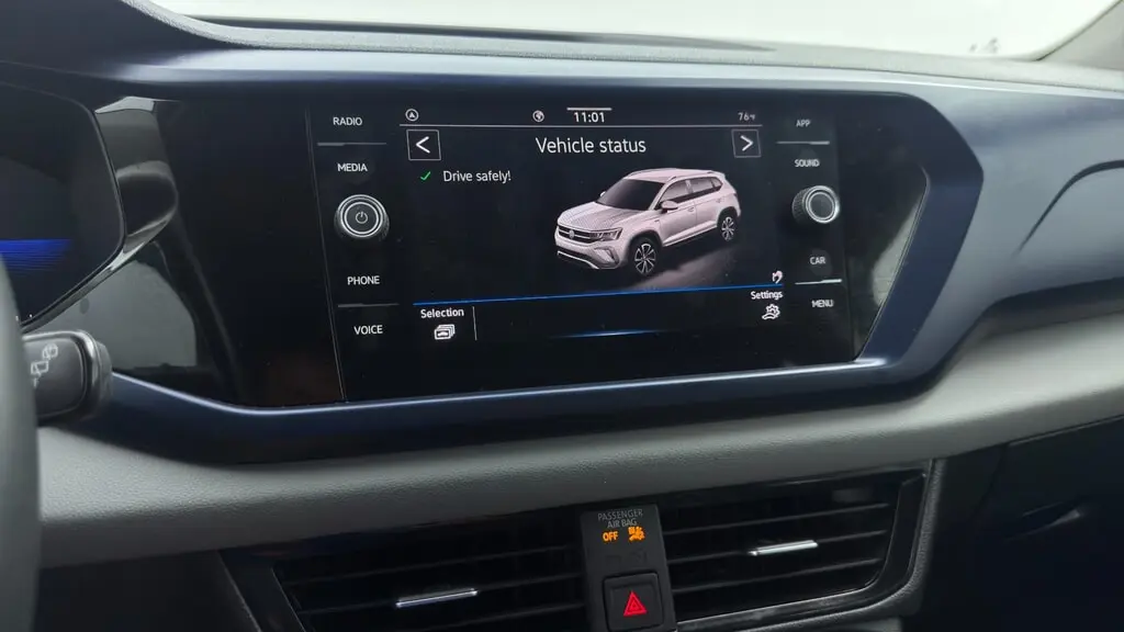 2023 VOLKSWAGEN TAOS SE photo 34