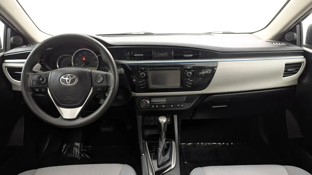 2014 TOYOTA COROLLA LE photo 25