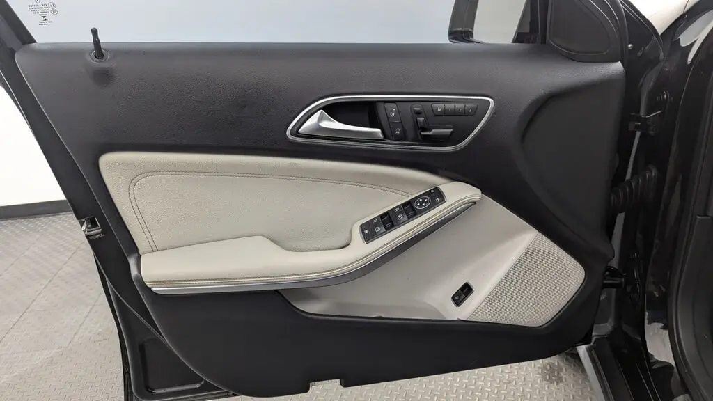 Florida Fine Cars - Used MERCEDES-BENZ GLA-CLASS 2015 MIAMI GLA 250