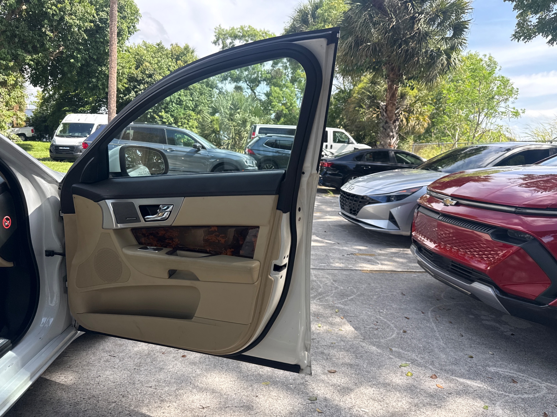 Florida Fine Cars - Used vehicle - SEDAN JAGUAR XF 2014