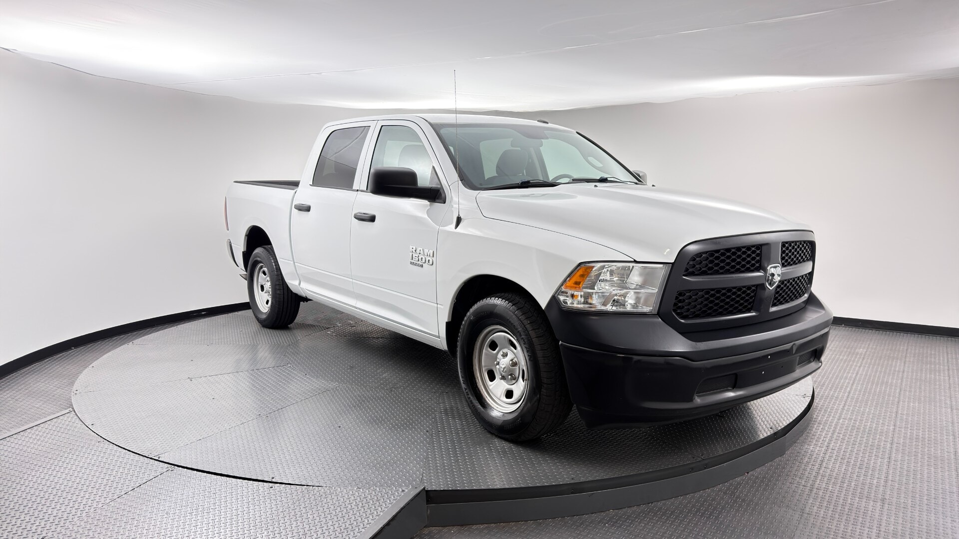 2022 RAM 1500 CLASSIC TRADESMAN photo 10