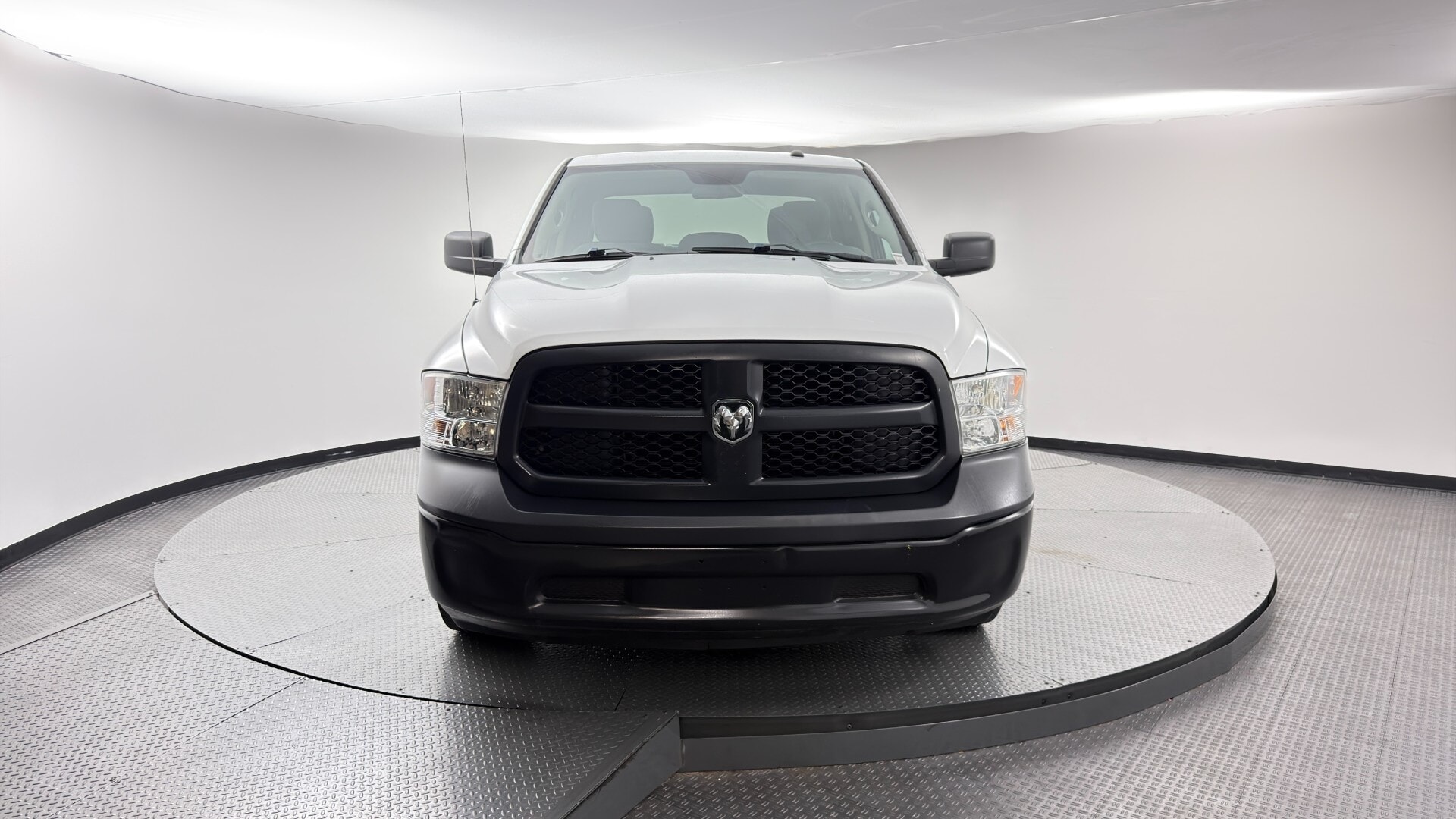 2022 RAM 1500 CLASSIC TRADESMAN photo 11