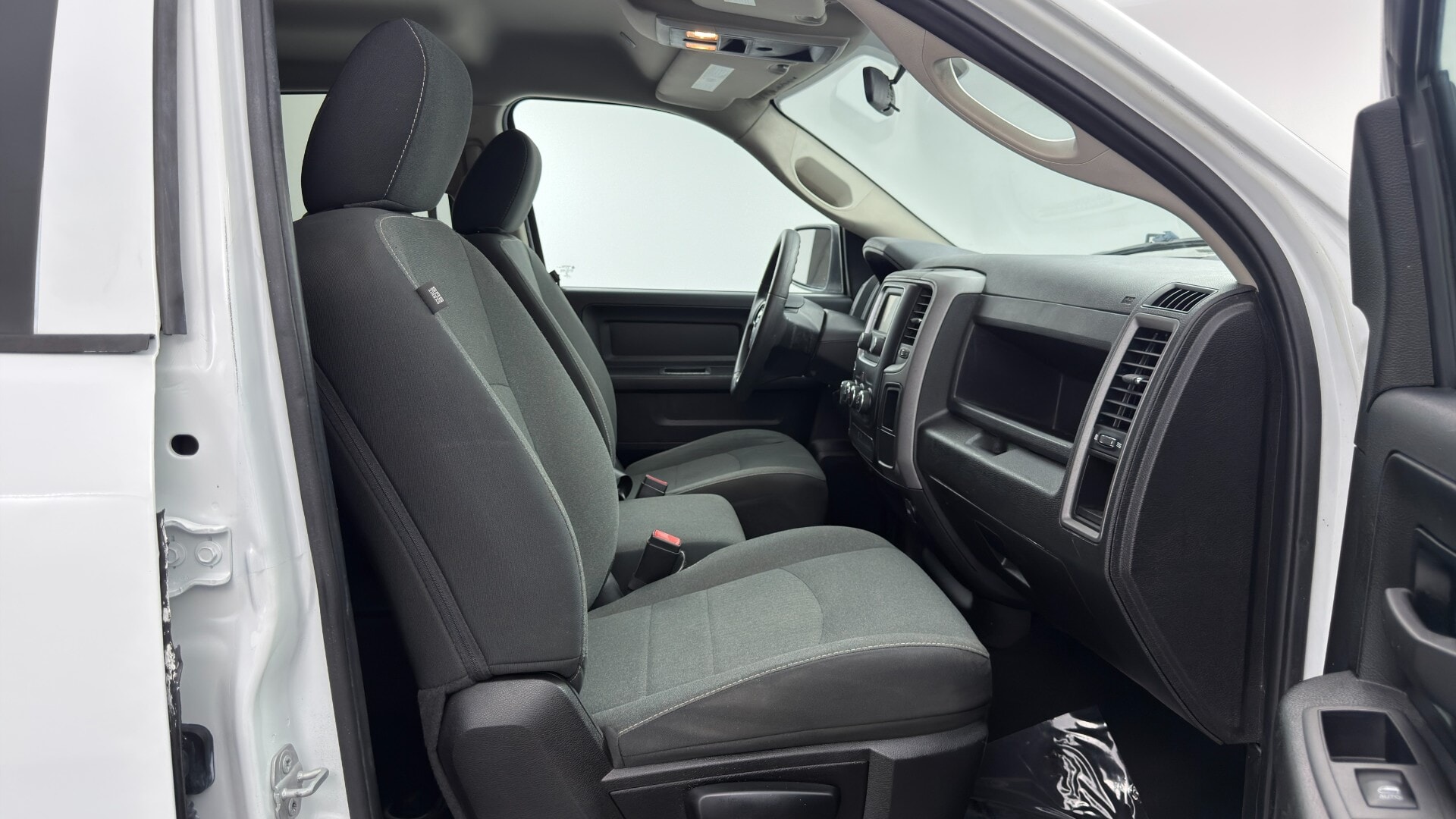 2022 RAM 1500 CLASSIC TRADESMAN photo 21