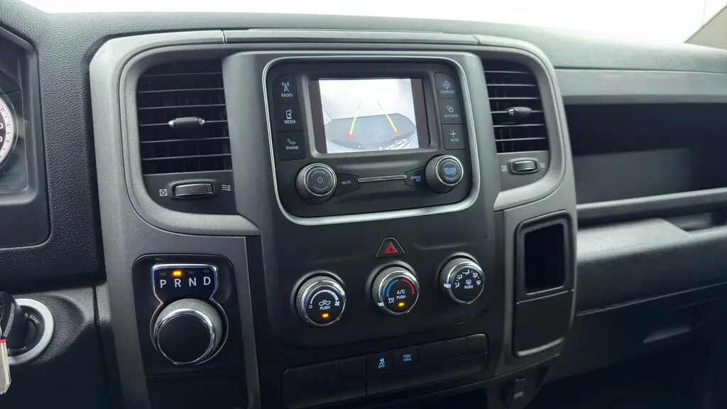 2022 RAM 1500 CLASSIC TRADESMAN photo 25
