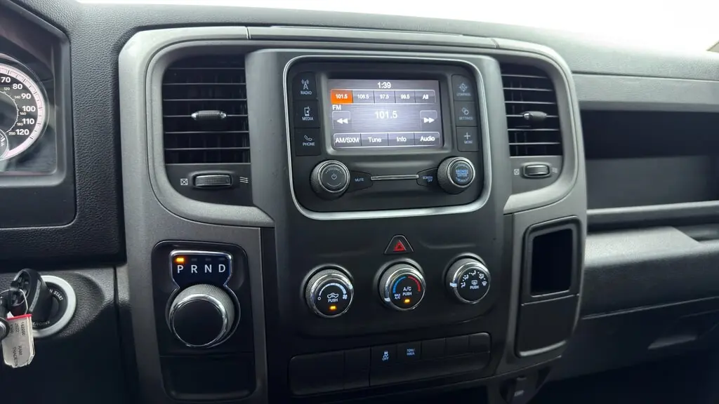 2022 RAM 1500 CLASSIC TRADESMAN photo 27