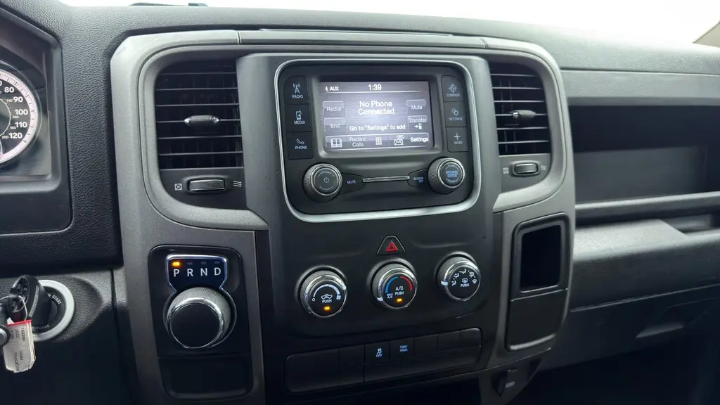 2022 RAM 1500 CLASSIC TRADESMAN photo 28