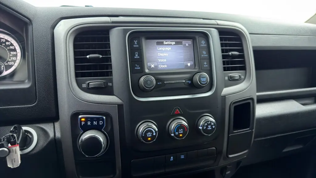 2022 RAM 1500 CLASSIC TRADESMAN photo 30