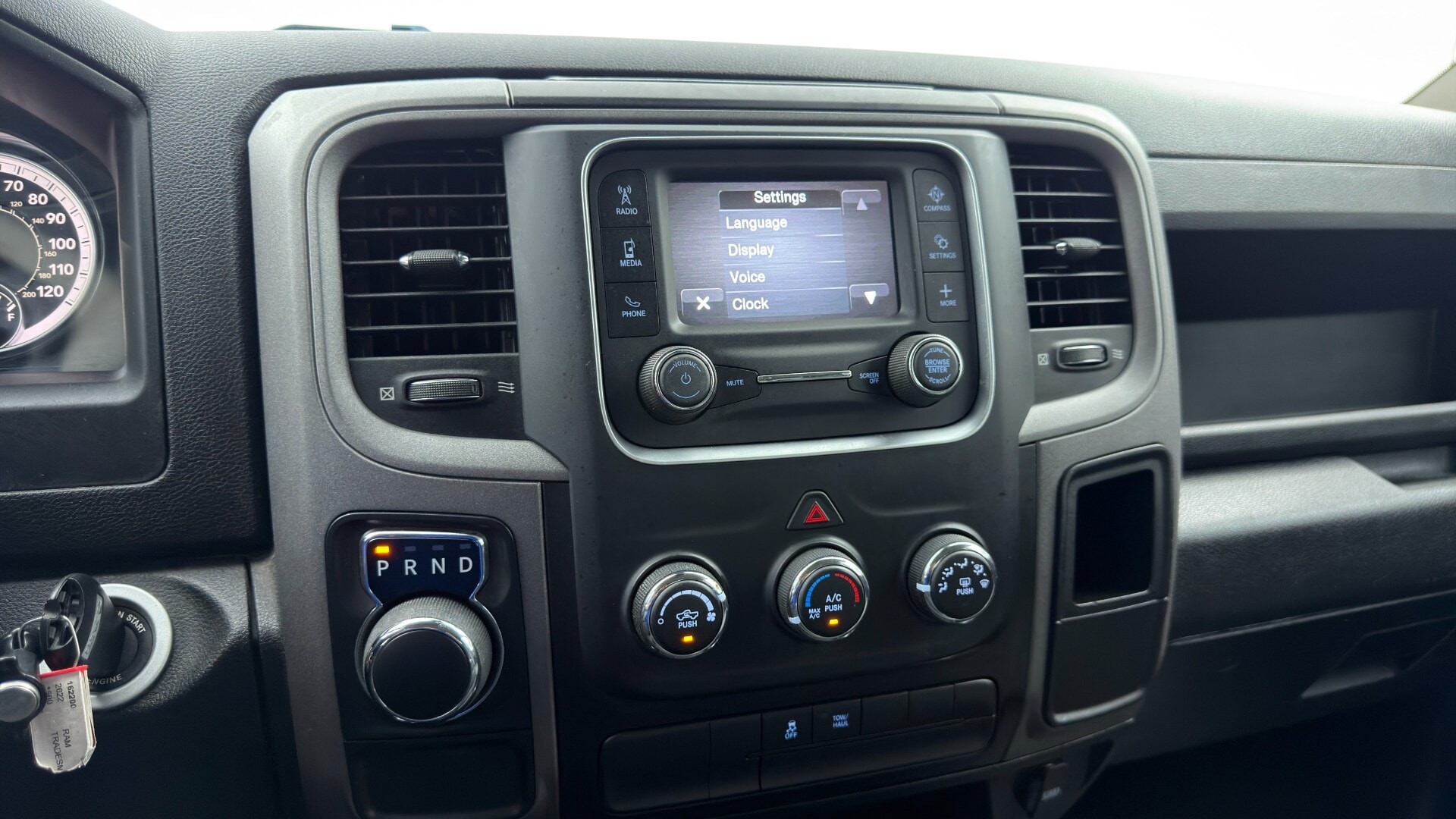 2022 RAM 1500 CLASSIC TRADESMAN photo 30