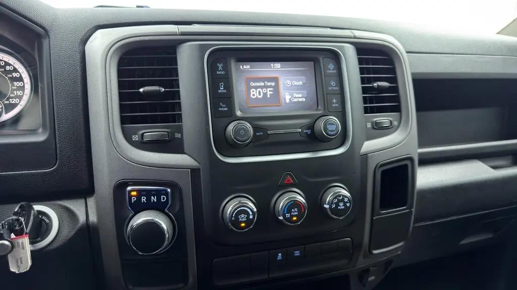 2022 RAM 1500 CLASSIC TRADESMAN photo 31