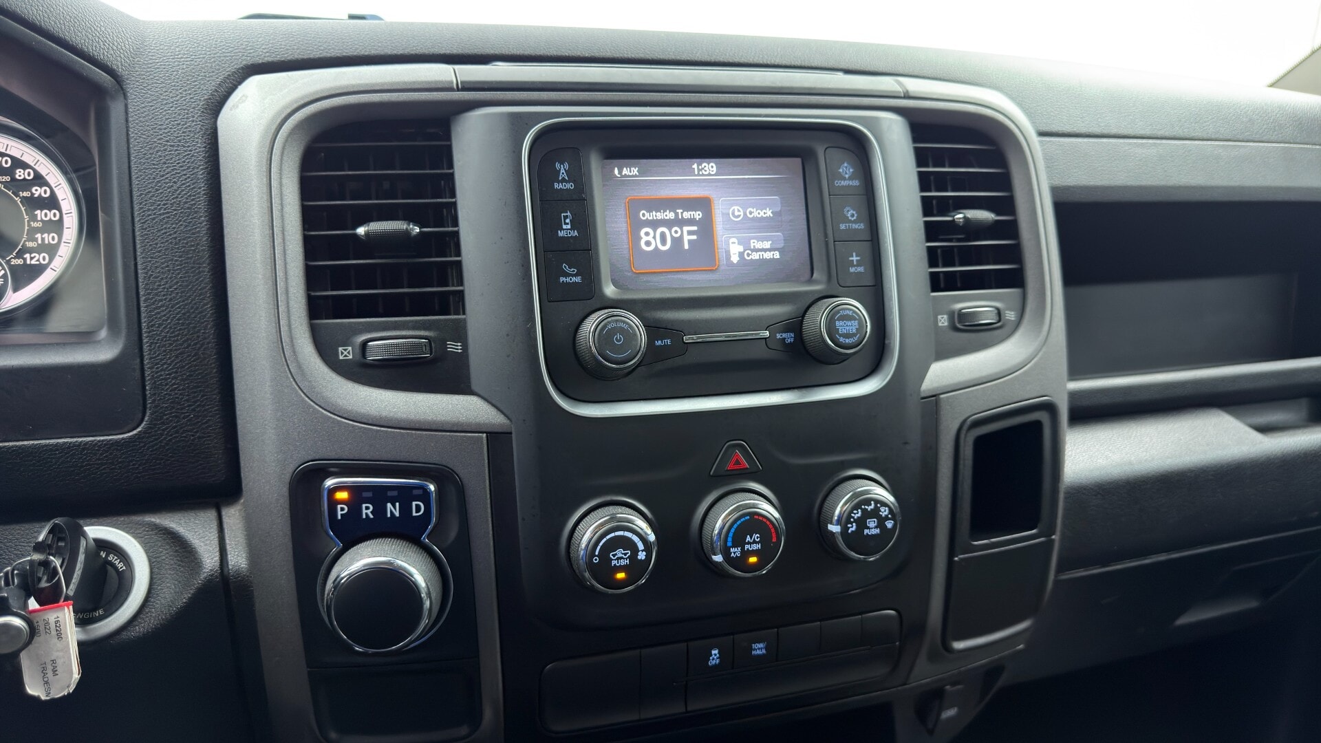 2022 RAM 1500 CLASSIC TRADESMAN photo 31