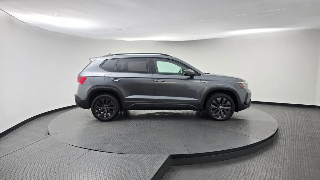 2022 VOLKSWAGEN TAOS S photo 8
