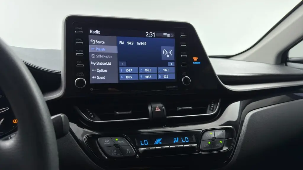 2021 TOYOTA C-HR LE photo 29