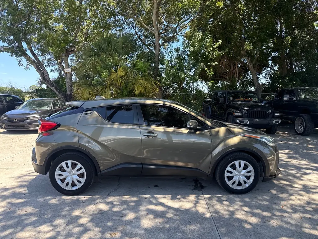 Florida Fine Cars - Used TOYOTA C-HR 2021 WEST PALM LE