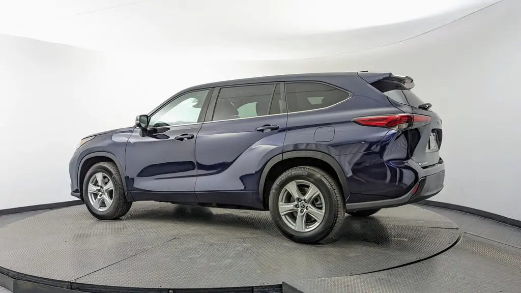 Florida Fine Cars - Used TOYOTA HIGHLANDER 2023 MIAMI LE