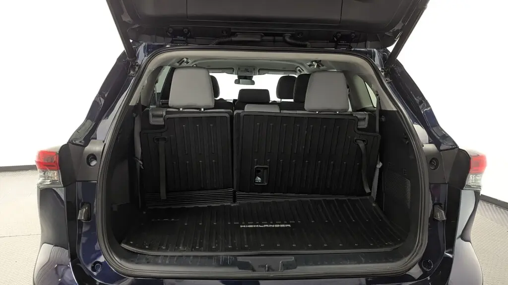 Florida Fine Cars - Used TOYOTA HIGHLANDER 2023 MIAMI LE