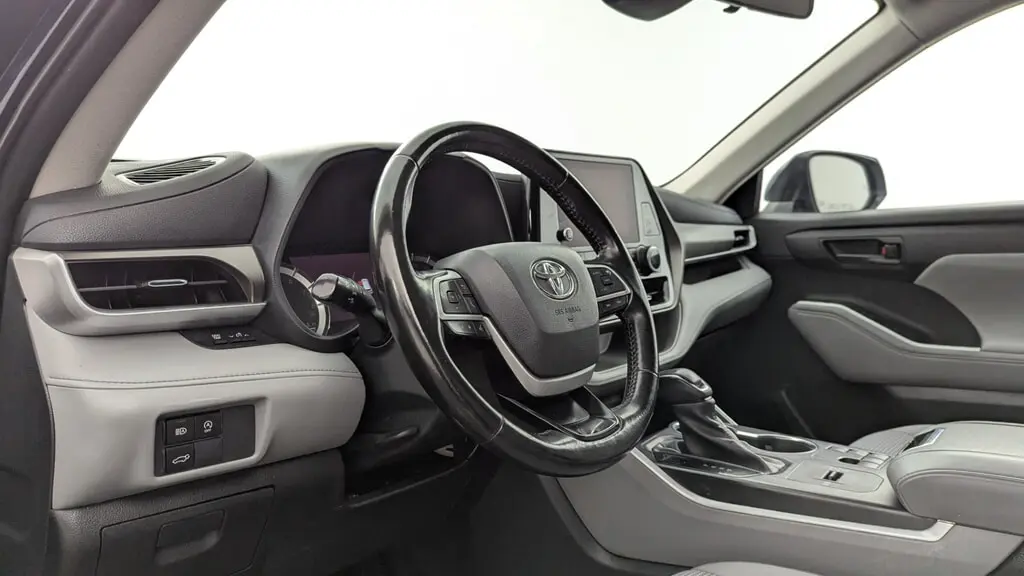 Florida Fine Cars - Used TOYOTA HIGHLANDER 2023 MIAMI LE