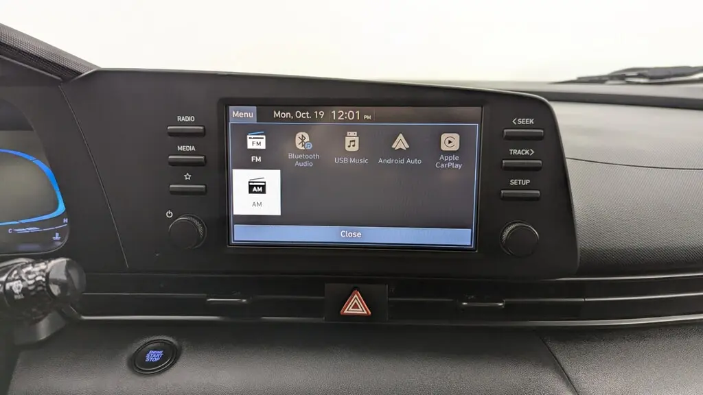 2025 HYUNDAI ELANTRA SEL SPORT photo 23