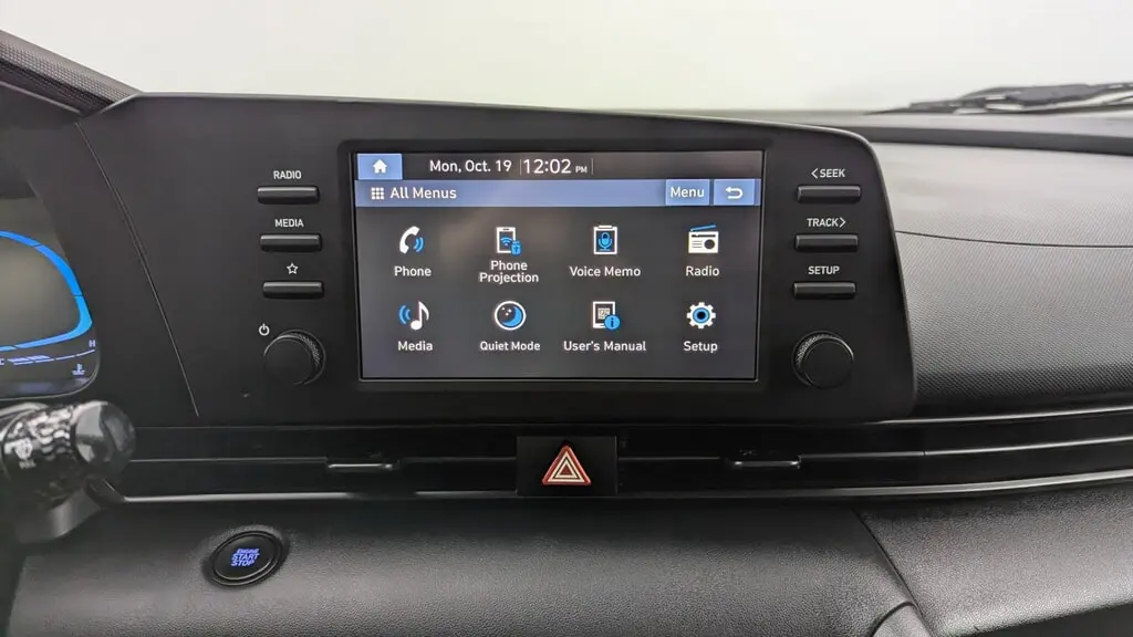 2025 HYUNDAI ELANTRA SEL SPORT photo 24