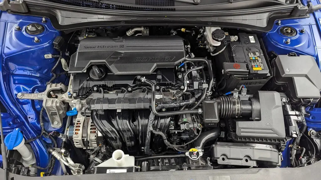 2025 HYUNDAI ELANTRA SEL SPORT photo 26