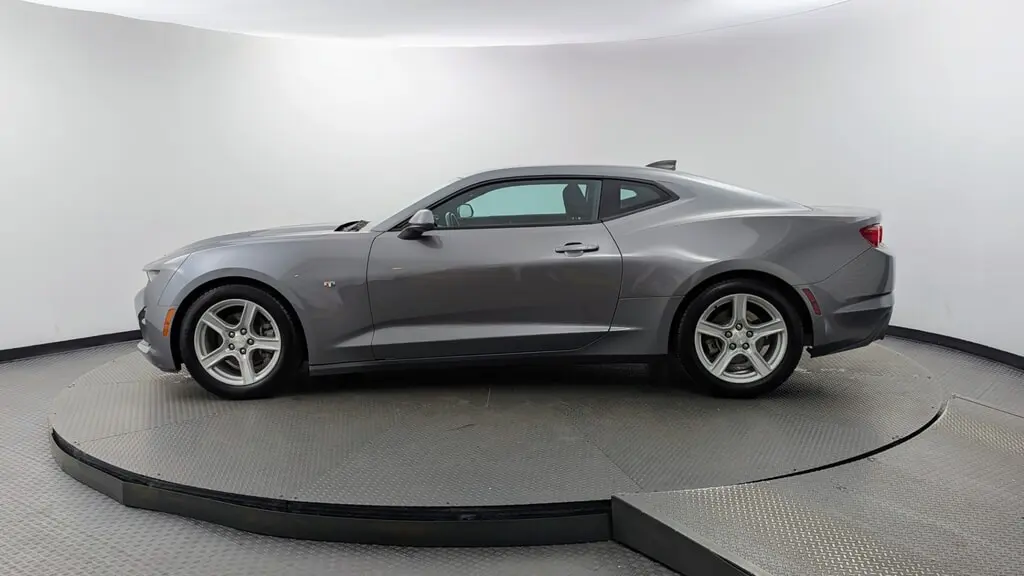 2019 CHEVROLET CAMARO 1LT photo 2