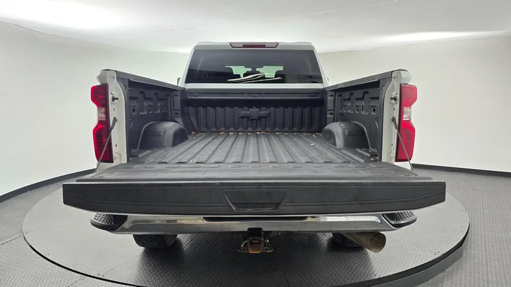 2023 CHEVROLET SILVERADO 2500HD LT photo 18