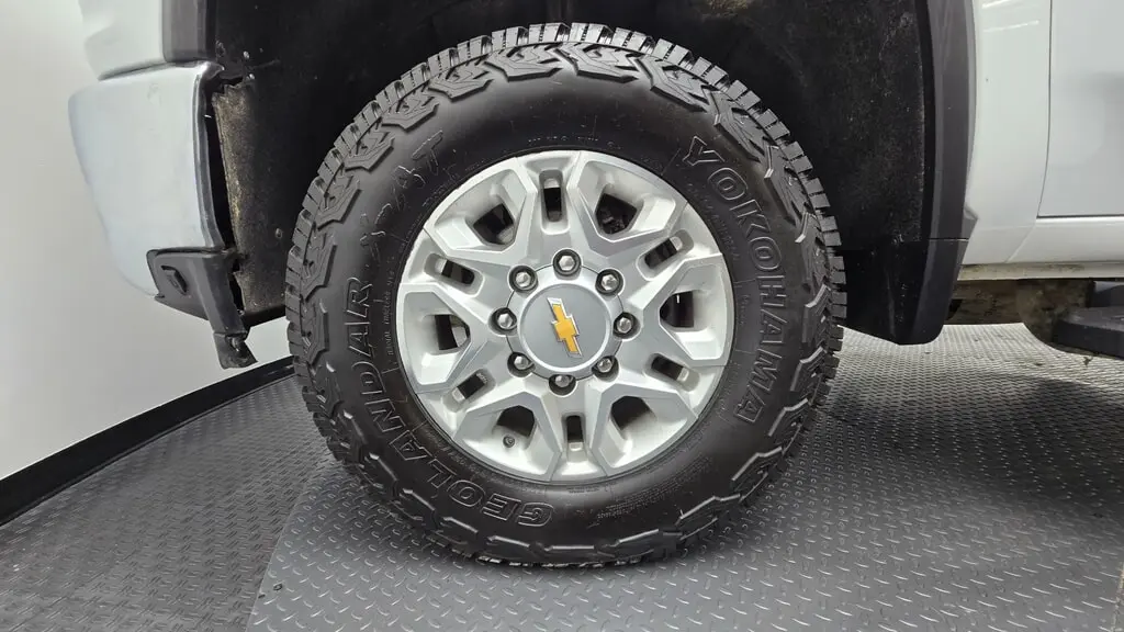 2023 CHEVROLET SILVERADO 2500HD LT photo 34