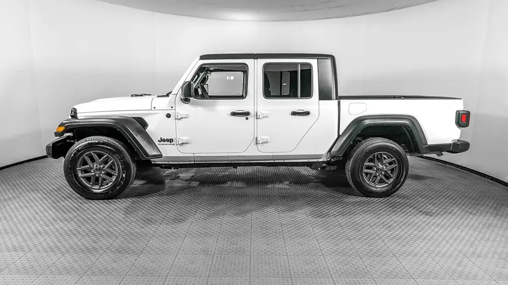 Florida Fine Cars - Used JEEP GLADIATOR 2025 ORLANDO SPORT S