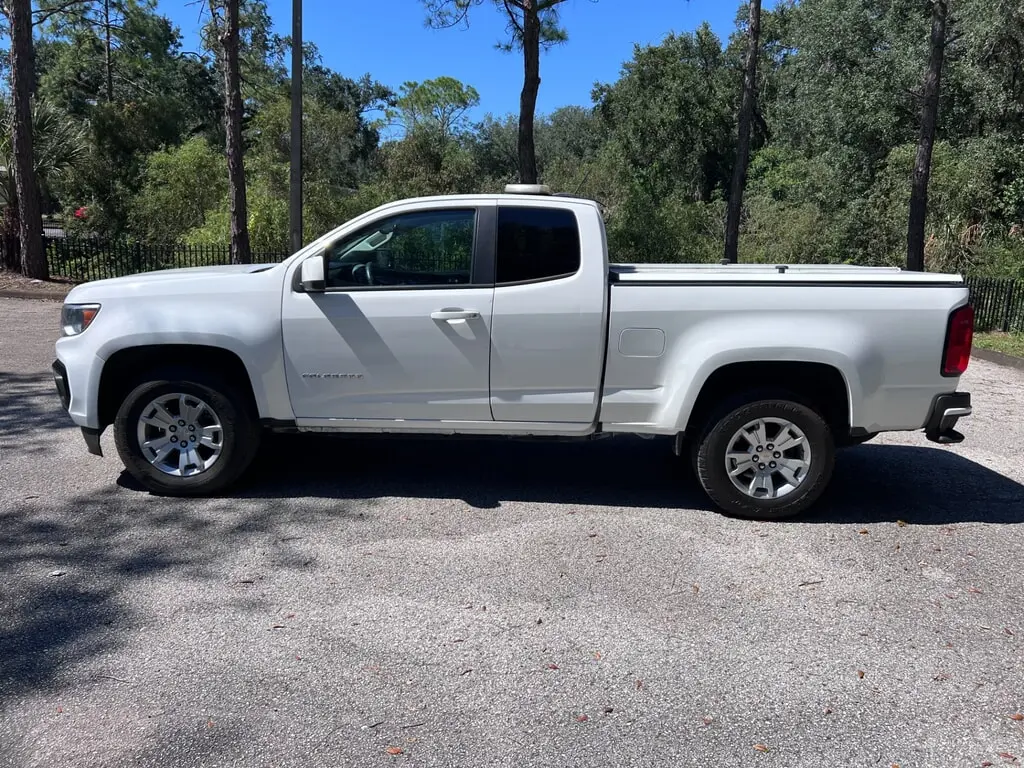 2022 CHEVROLET COLORADO 2WD LT photo 8