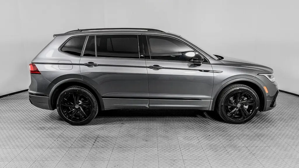 Florida Fine Cars - Used VOLKSWAGEN TIGUAN 2023 ORLANDO SE R-LINE BLACK
