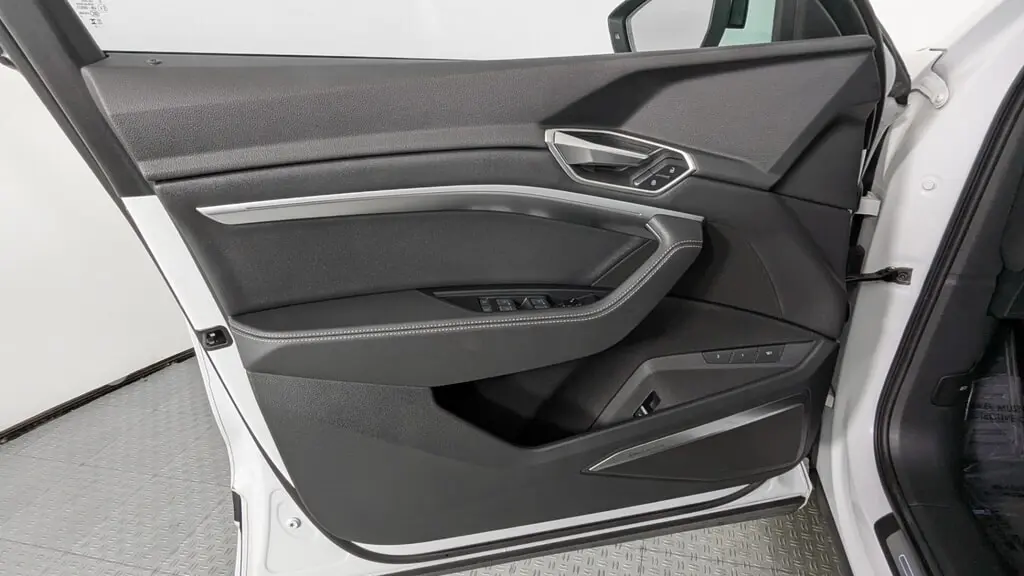 Florida Fine Cars - Used AUDI Q8 E-TRON 2024 ORLANDO PREMIUM PLUS