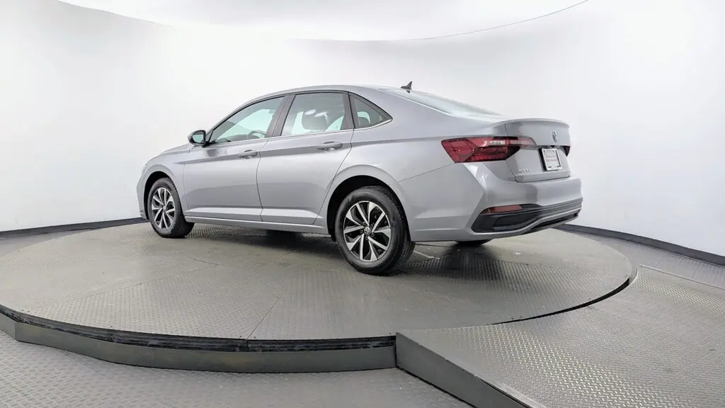 2024 VOLKSWAGEN JETTA S photo 5