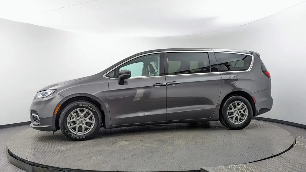 Florida Fine Cars - Used CHRYSLER PACIFICA 2023 MARGATE TOURING L