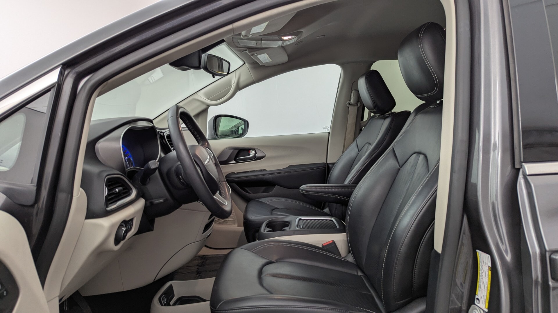 Florida Fine Cars - Used vehicle - MINIVAN CHRYSLER PACIFICA 2023