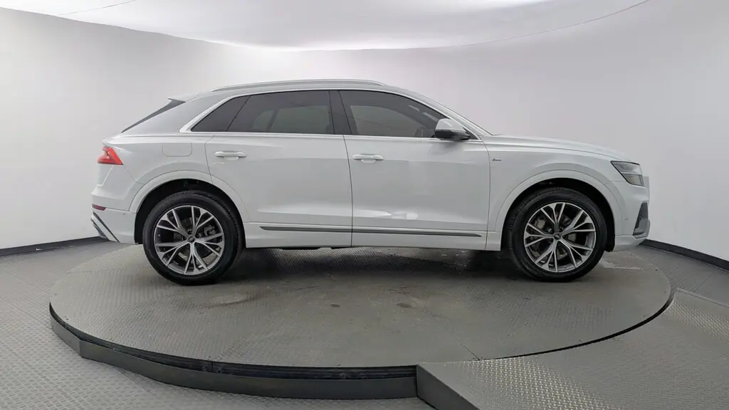 2023 AUDI Q8 PREMIUM PLUS photo 8
