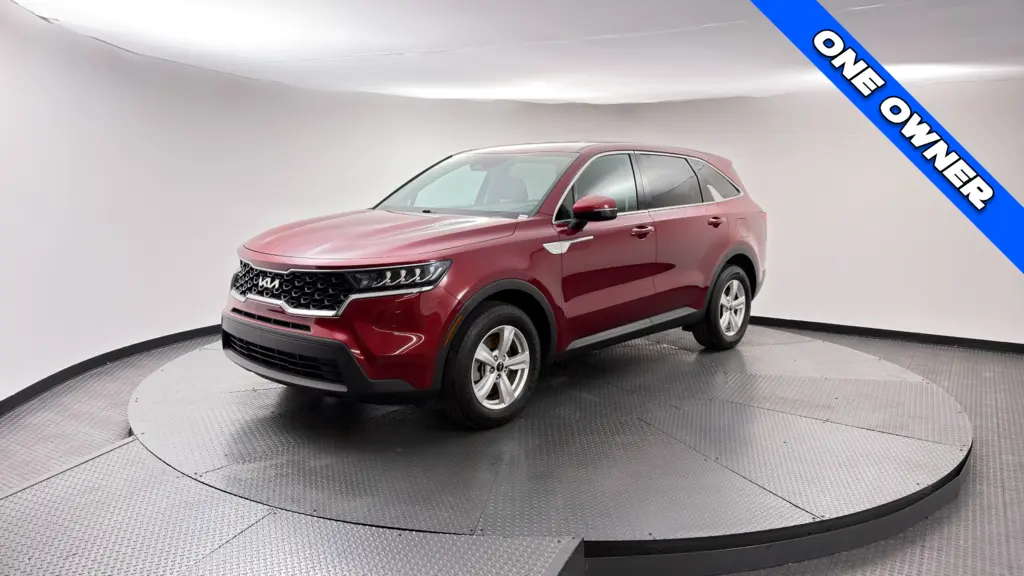 2022 KIA SORENTO LX photo 1