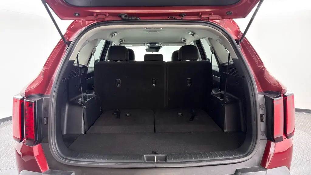 2022 KIA SORENTO LX photo 17