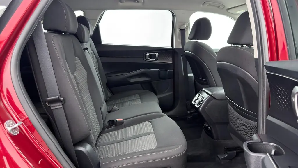 2022 KIA SORENTO LX photo 18