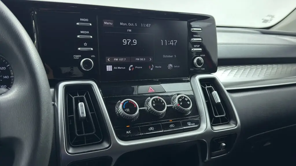 2022 KIA SORENTO LX photo 28