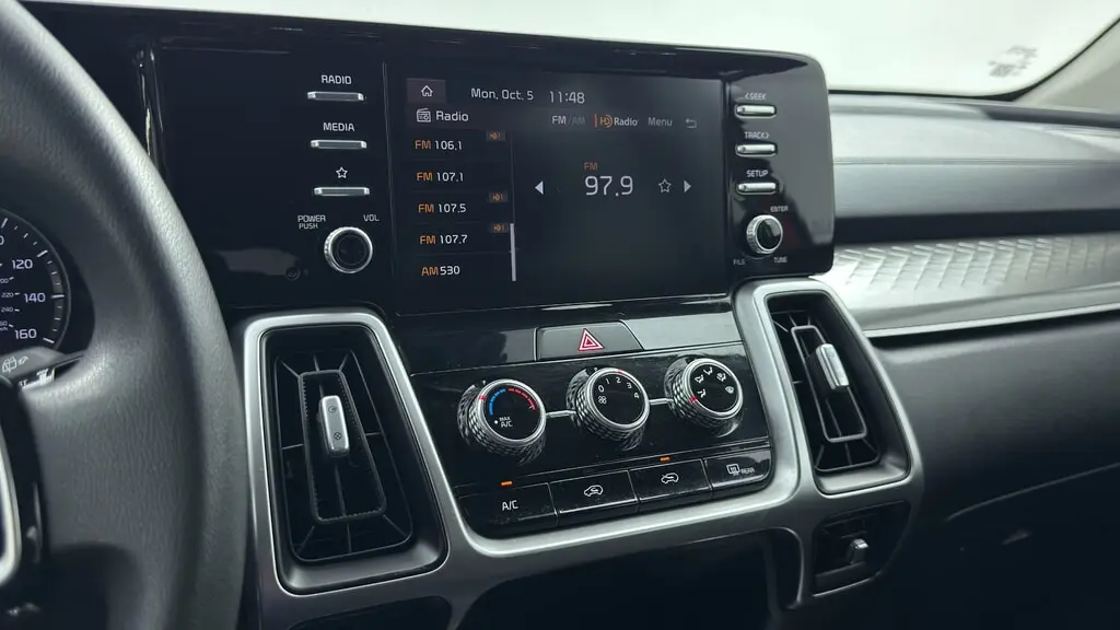 2022 KIA SORENTO LX photo 29