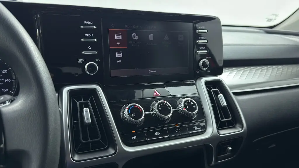 2022 KIA SORENTO LX photo 30