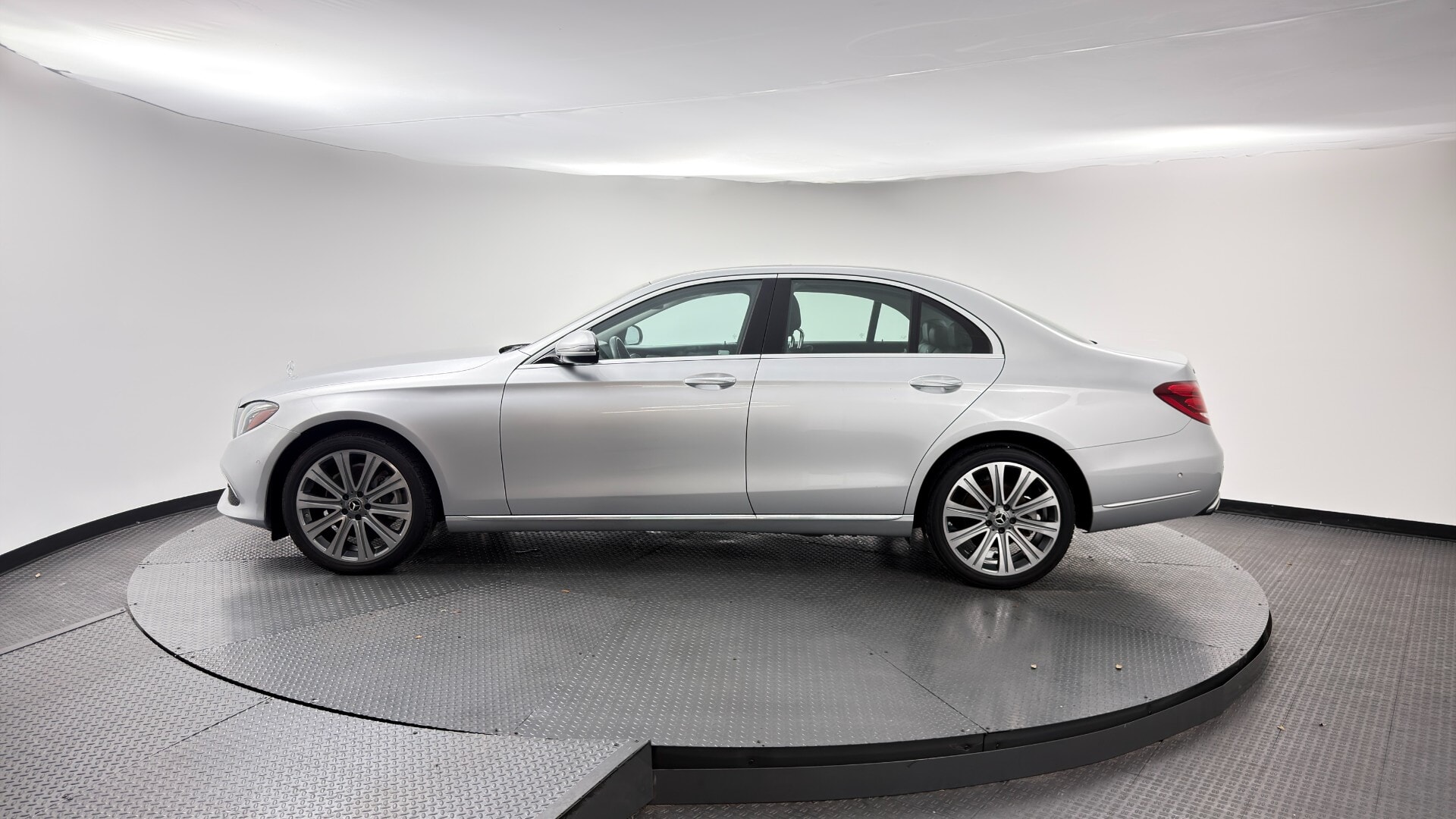 Florida Fine Cars - Used vehicle - SEDAN MERCEDES-BENZ E-CLASS 2018