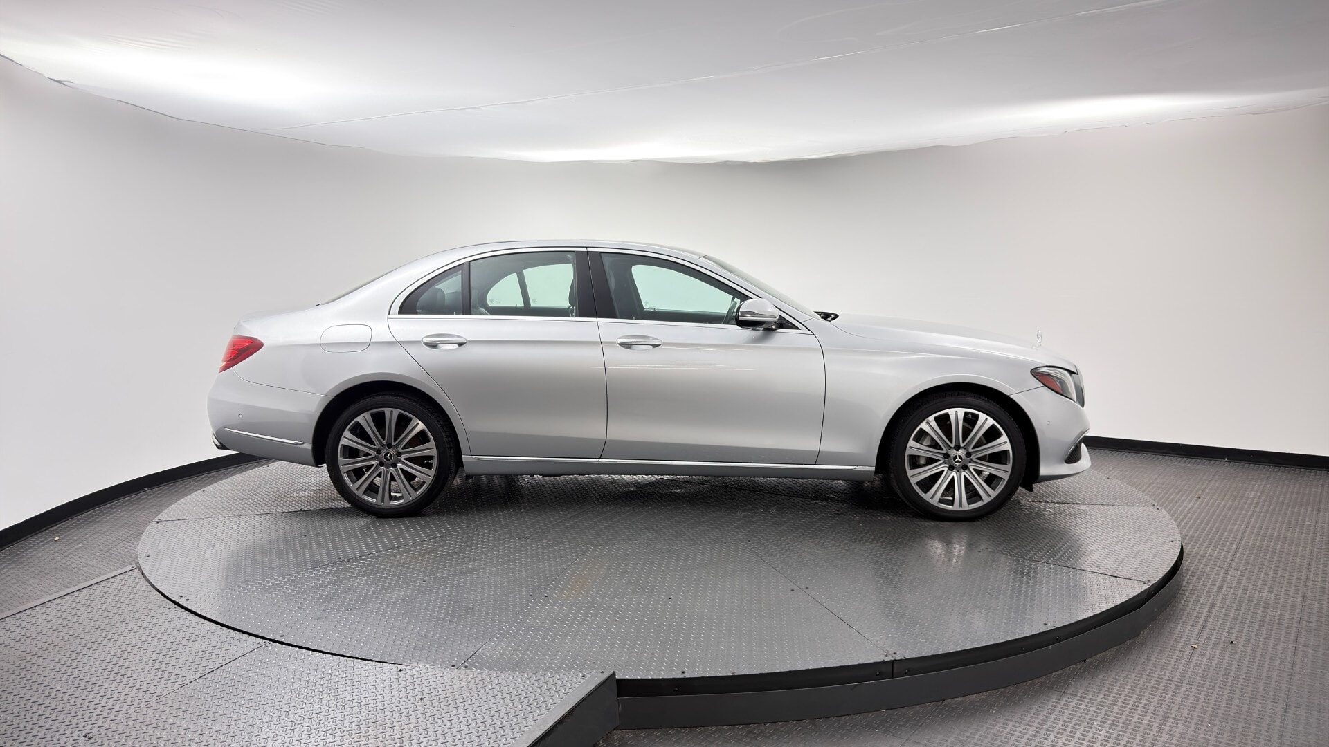 Florida Fine Cars - Used vehicle - SEDAN MERCEDES-BENZ E-CLASS 2018