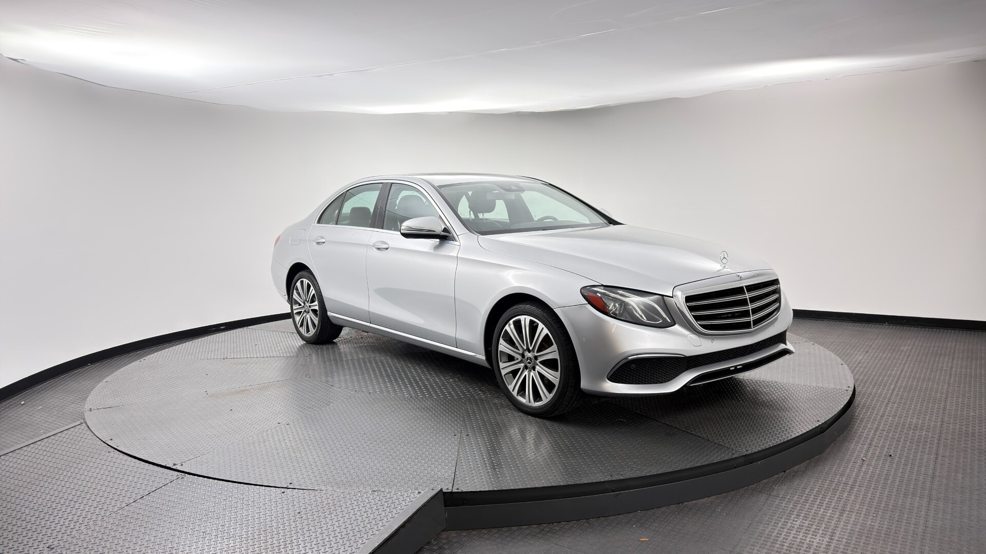 Florida Fine Cars - Used vehicle - SEDAN MERCEDES-BENZ E-CLASS 2018