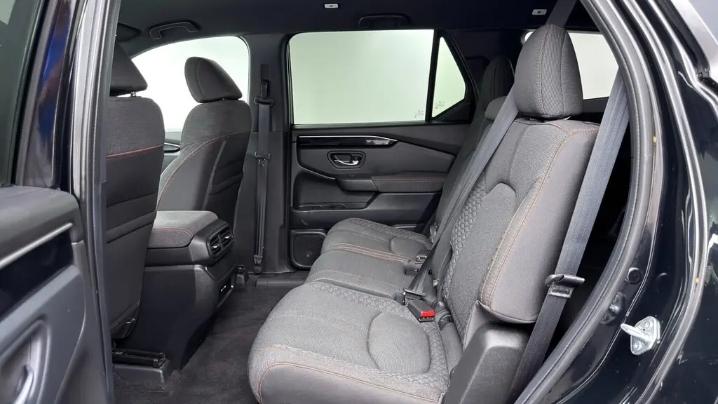 2025 HONDA PILOT SPORT photo 16