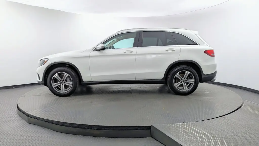 2019 MERCEDES-BENZ GLC GLC 300 photo 2