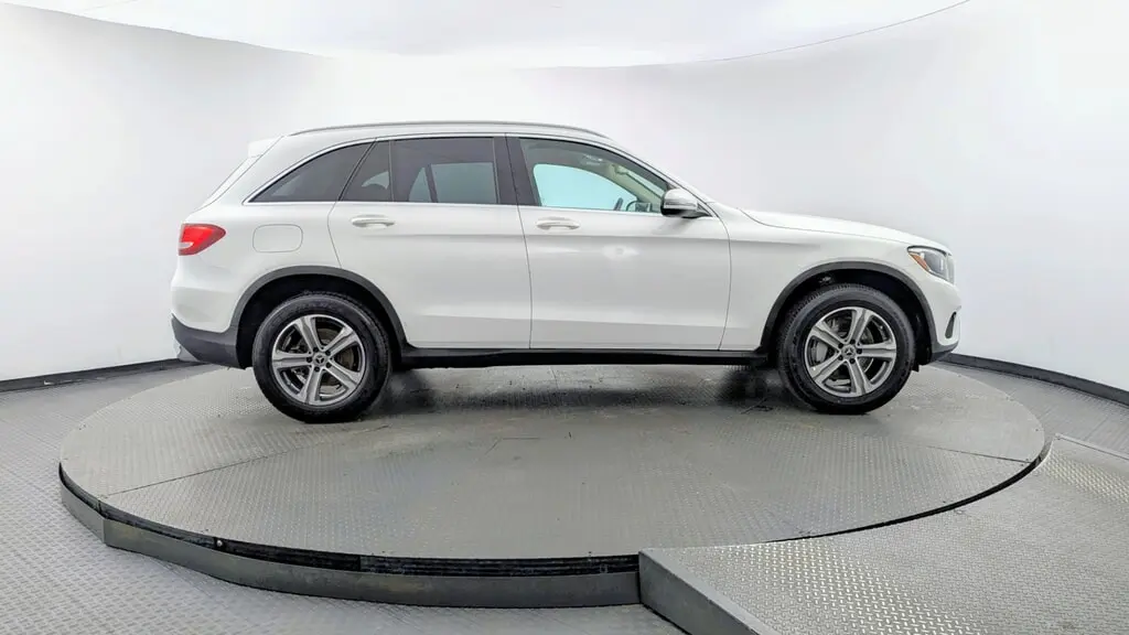 2019 MERCEDES-BENZ GLC GLC 300 photo 8
