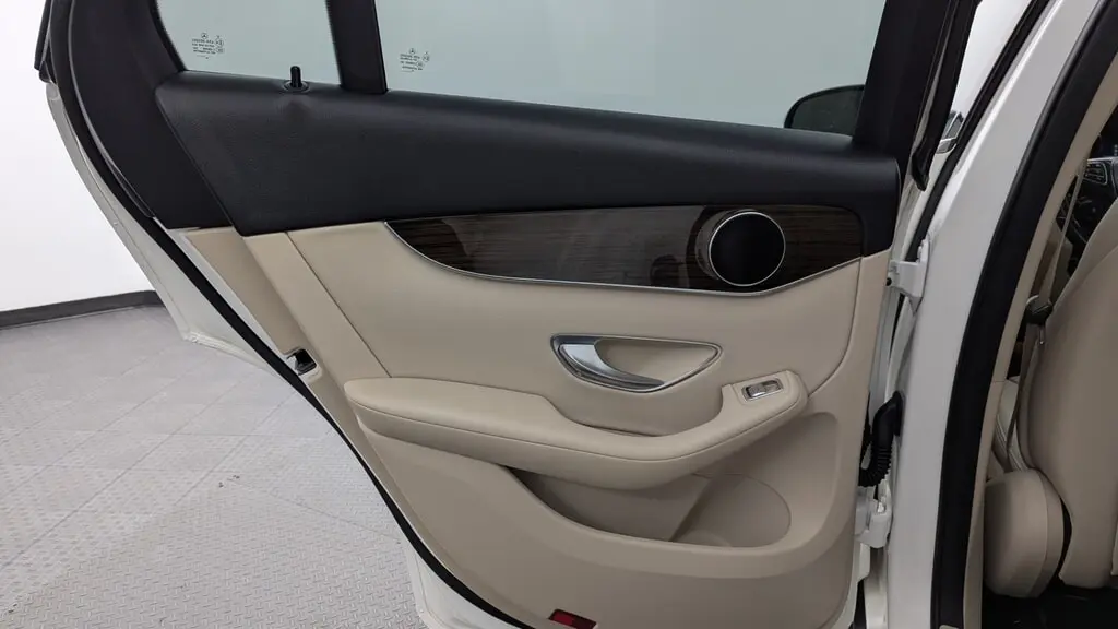 2019 MERCEDES-BENZ GLC GLC 300 photo 15