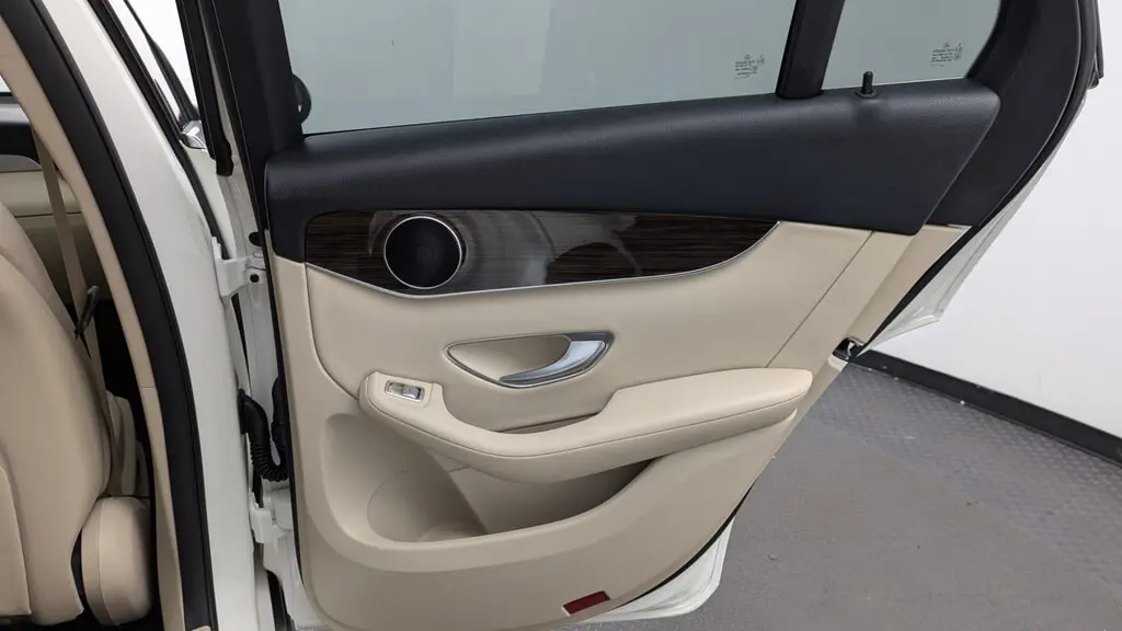 2019 MERCEDES-BENZ GLC GLC 300 photo 20