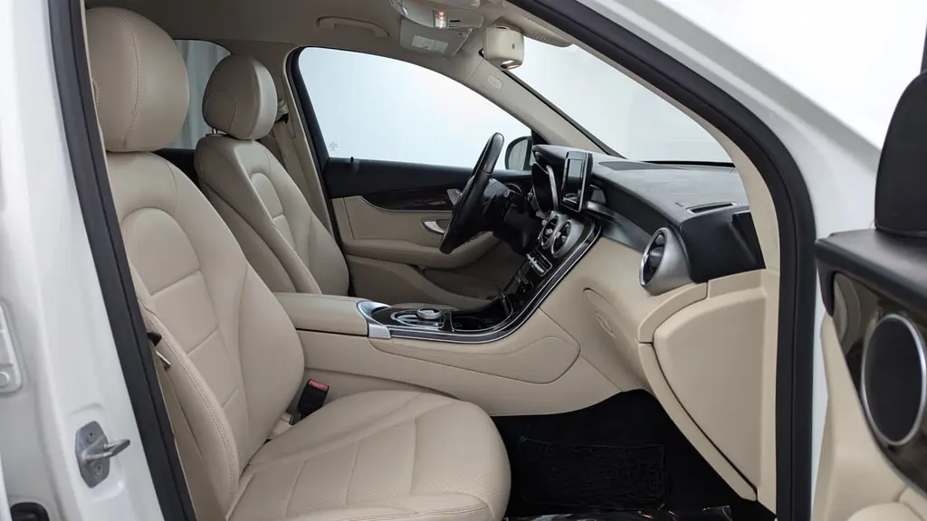 2019 MERCEDES-BENZ GLC GLC 300 photo 21